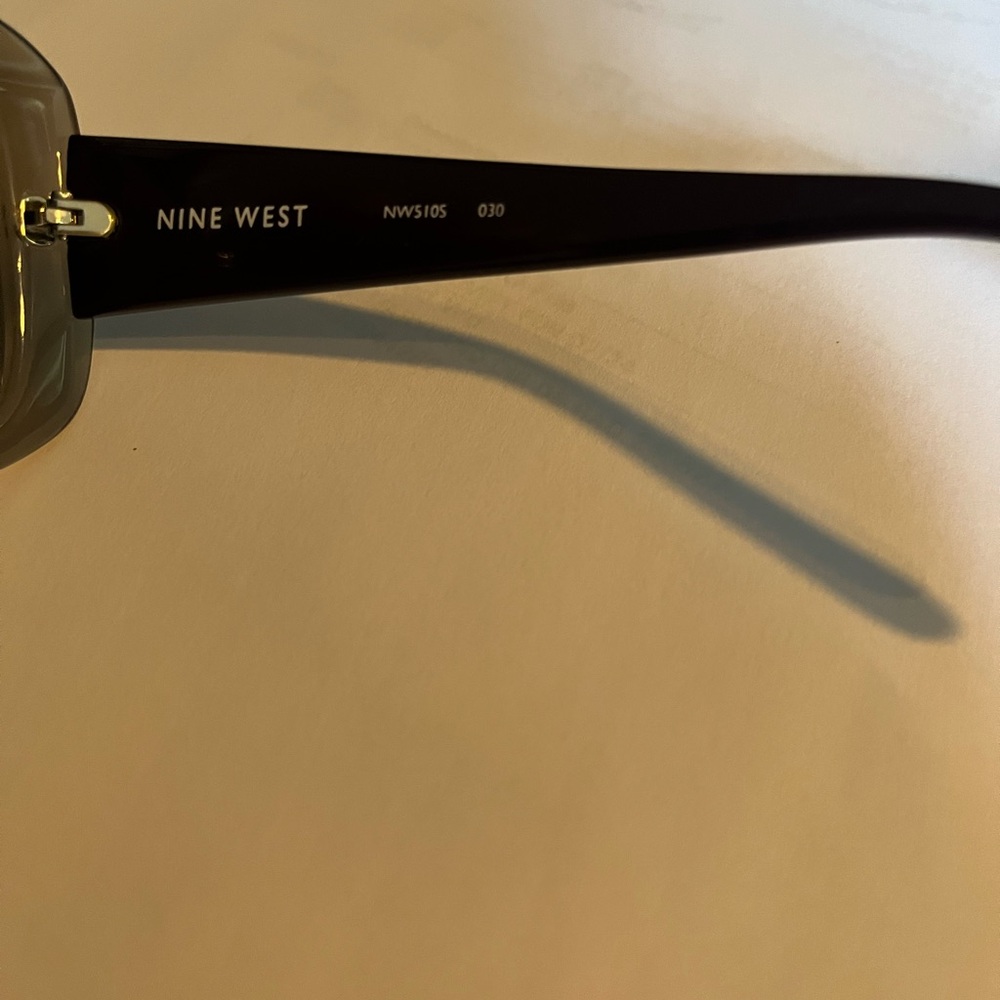 Nine West Women’s Sunglasses - Picture 8 of 9